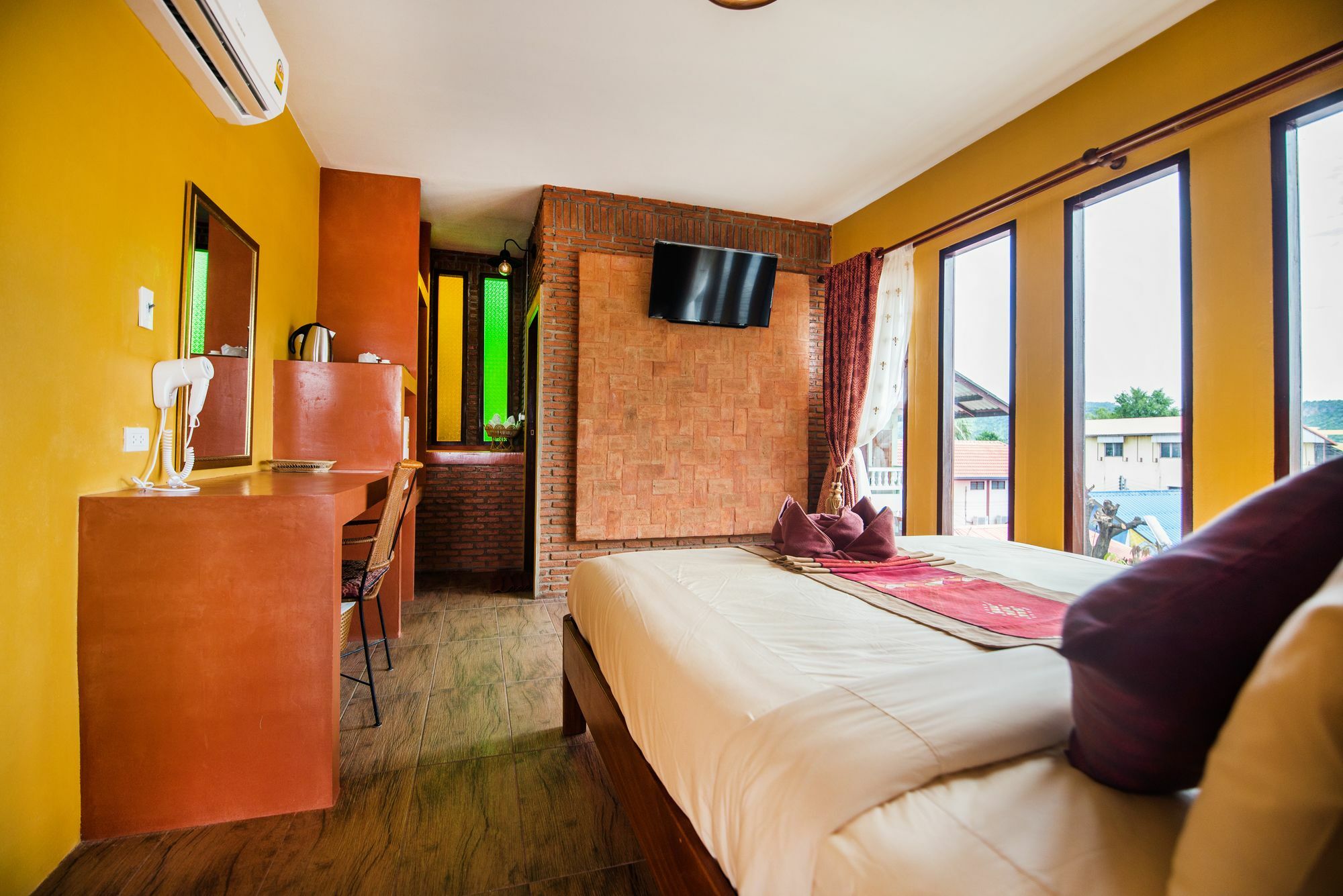 Pongphen Guesthouse - Sha Plus Certified Kanchanaburi by Eksteriør bilde